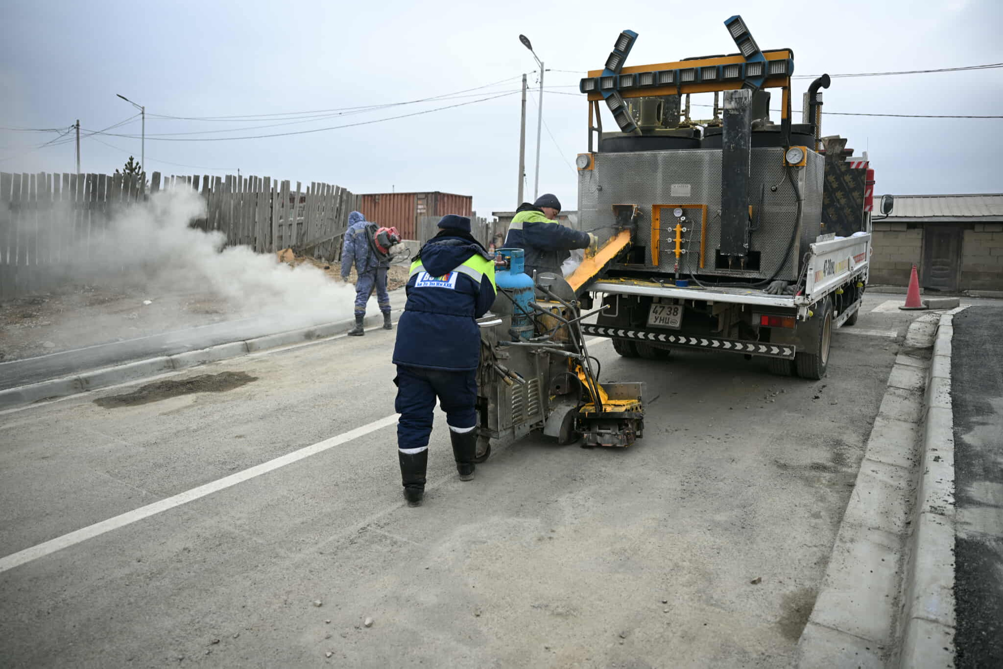 СХД-ийн 129 дүгээр сургууль орчмын авто замын ажил ирэх сард дуусна